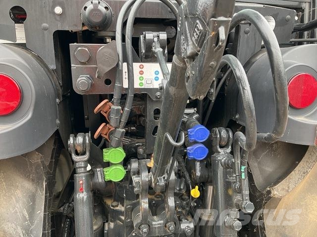 New Holland T4.100N Trattori