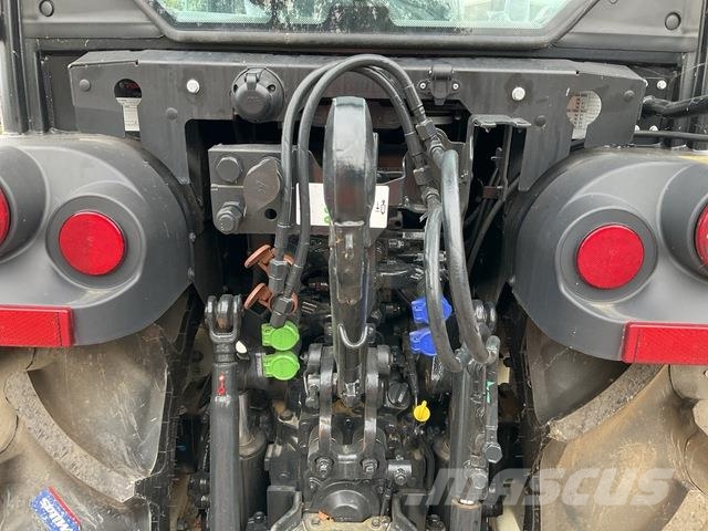 New Holland T4.100N Trattori