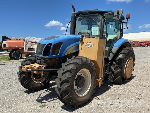 New Holland T6030 الجرارات