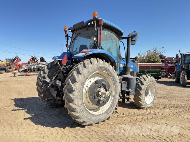 New Holland T7.260 الجرارات