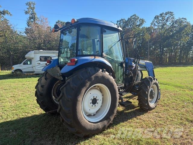 New Holland TD5050 트랙터