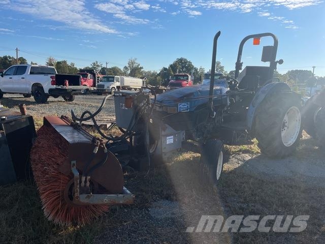 New Holland TN55 Indoor sweepers