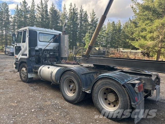 Nissan CW440EE Traktorske jedinice