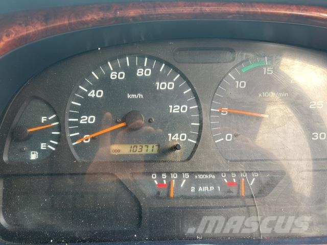 Nissan CW440EE Traktorske jedinice