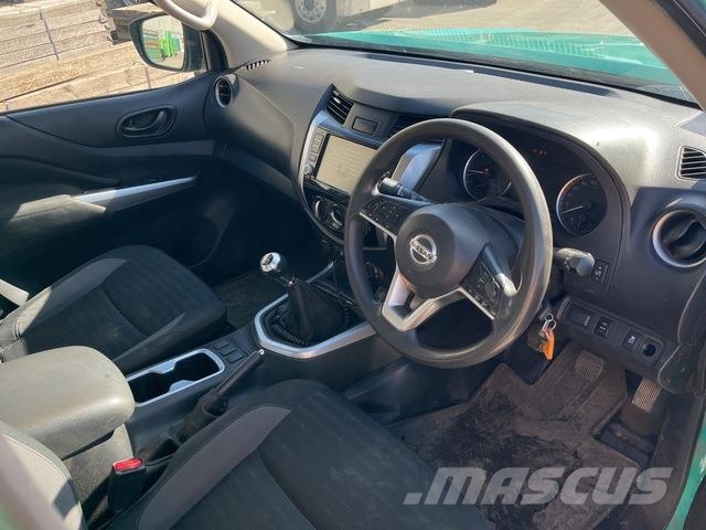 Nissan Navara 皮卡车