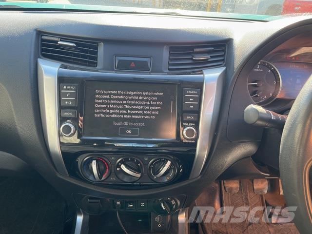Nissan Navara 皮卡车