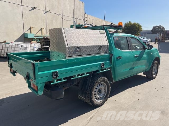 Nissan Navara 皮卡车