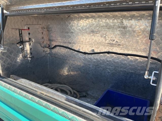 Nissan Navara 皮卡车