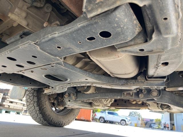 Nissan Navara 皮卡车