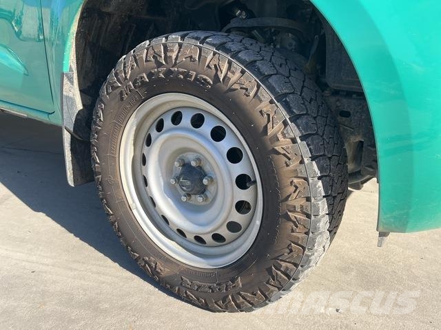 Nissan Navara 皮卡车