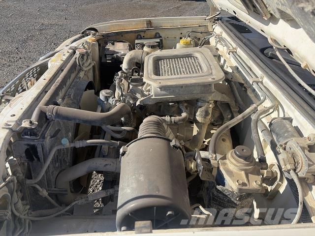 Nissan Navara Caja abierta/laterales abatibles