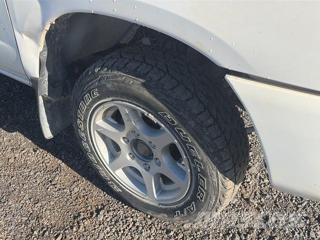 Nissan Navara Caja abierta/laterales abatibles
