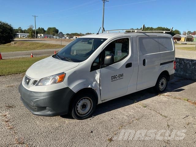 Nissan NV200 패널 화물차