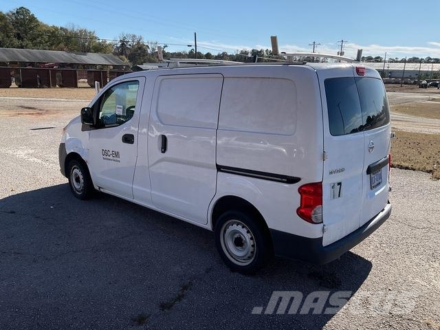 Nissan NV200 패널 화물차