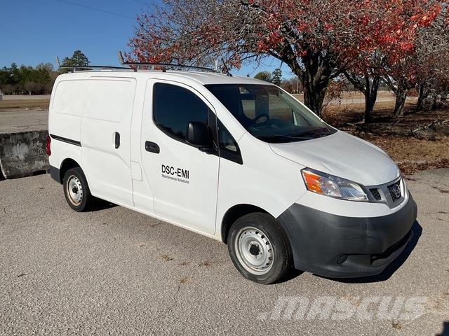 Nissan NV200 패널 화물차