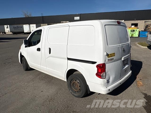 Nissan NV200 Krovininiai furgonai