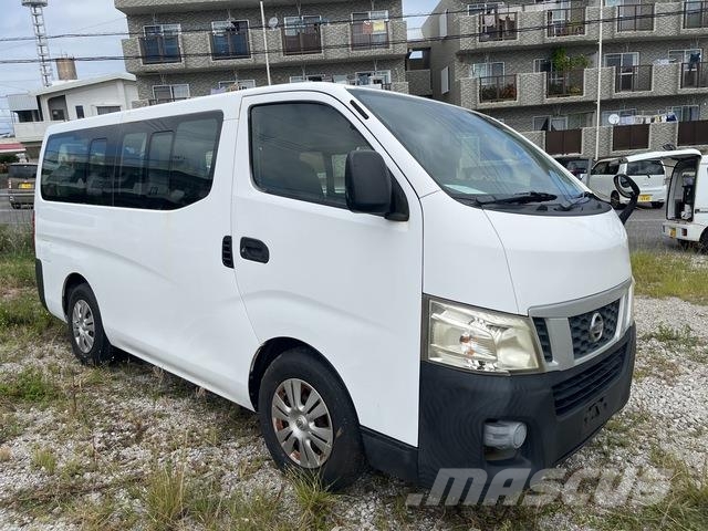 Nissan NV350 Caravan 迷你巴士