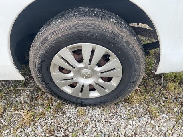 Nissan NV350 Caravan 迷你巴士