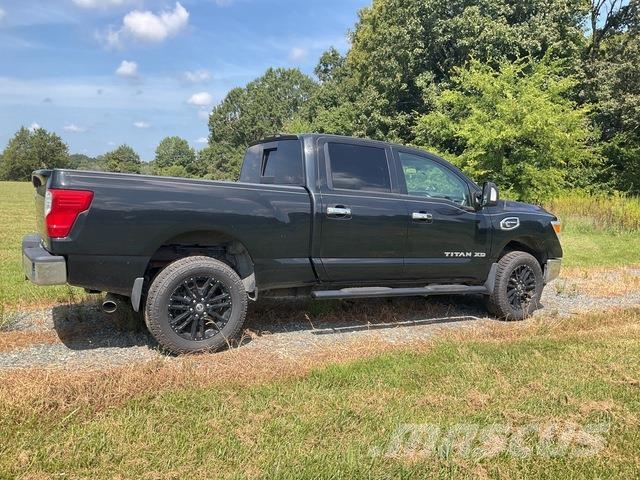 Nissan Titan XD Бортовые фургоны