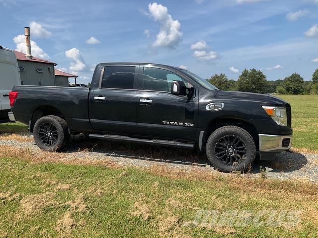 Nissan Titan XD Бортовые фургоны