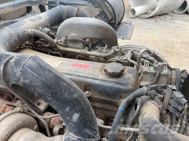 Nissan UD PK242 Грузовики-Самосвалы