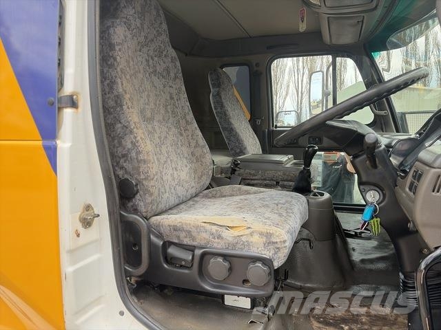 Nissan UD PK242 Грузовики-Самосвалы