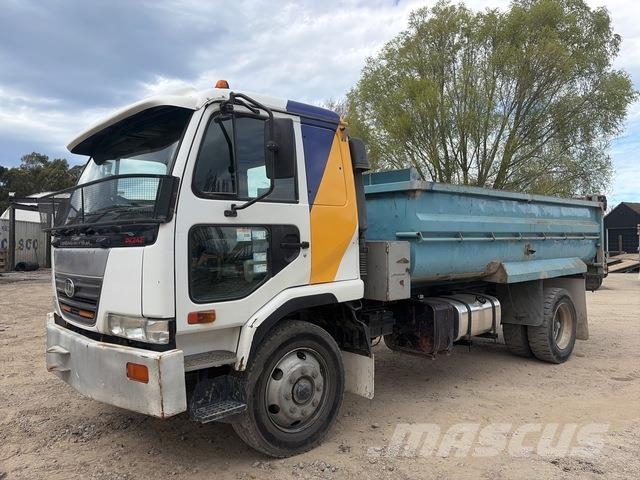 Nissan UD PK242 Грузовики-Самосвалы