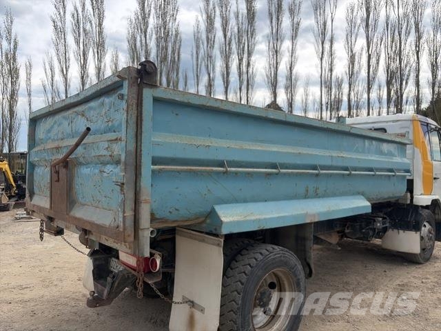 Nissan UD PK242 Грузовики-Самосвалы