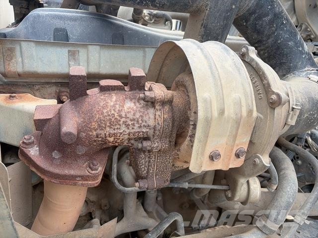 Nissan UD PK242 Грузовики-Самосвалы