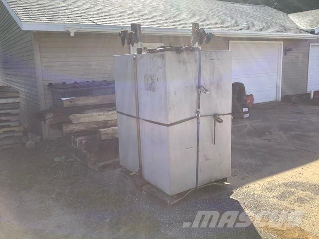 Oil Tank & Hose Reels w/ Lube Equipment Prikolice cisterne