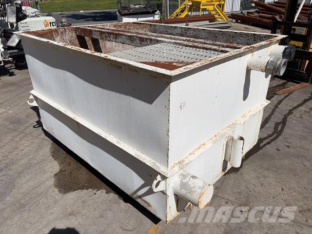 Open Top Skid-Mounted 1.6 m x 2.1 m Mud Tank Other