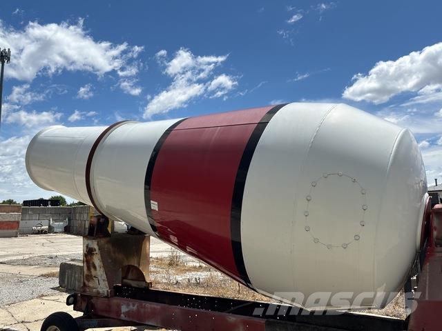 Oshkosh  معدات النقل - غير ذلك