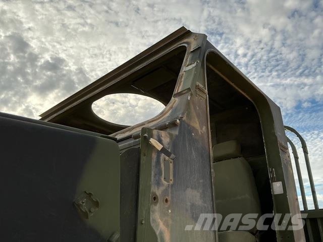 Oshkosh AMK23 MTVR Furgons