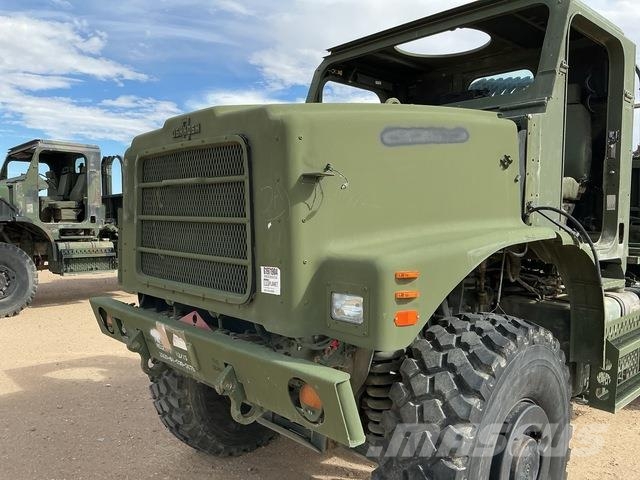 Oshkosh AMK23 MTVR Furgons