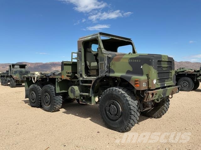 Oshkosh AMK23 MTVR Box body trucks