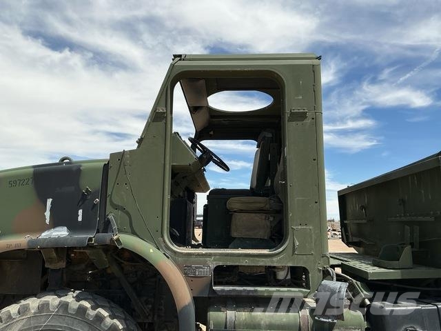 Oshkosh AMK23 MTVR Camiones con caja de remolque