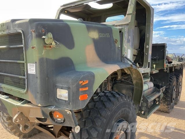 Oshkosh AMK25 MTVR ボックスボディー、ウイング、箱車