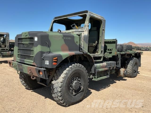 Oshkosh AMK25 MTVR Box body trucks