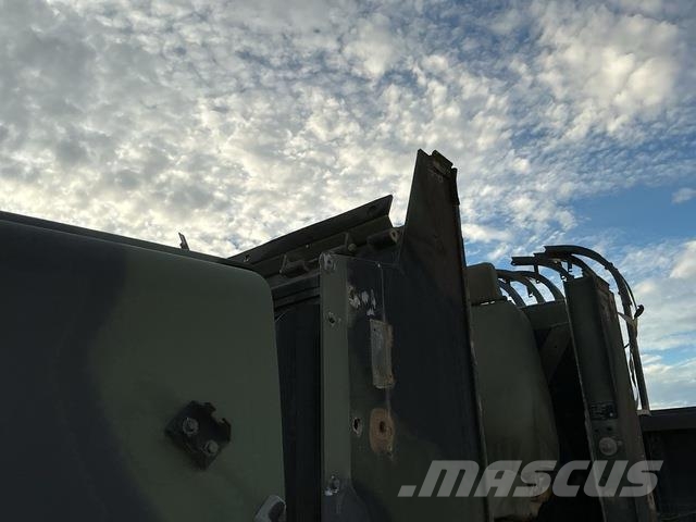 Oshkosh AMK25A1 MTVR Kofferaufbau