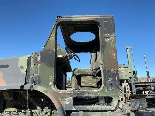 Oshkosh AMK31 Truck Tractor Units