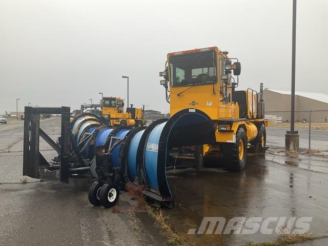 Oshkosh H-27 23-G2 Snøploger- og skjær