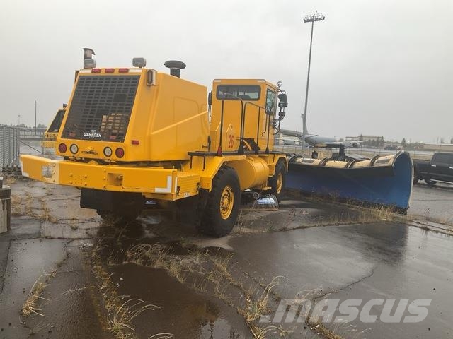 Oshkosh H-27 23-G2 Snøploger- og skjær