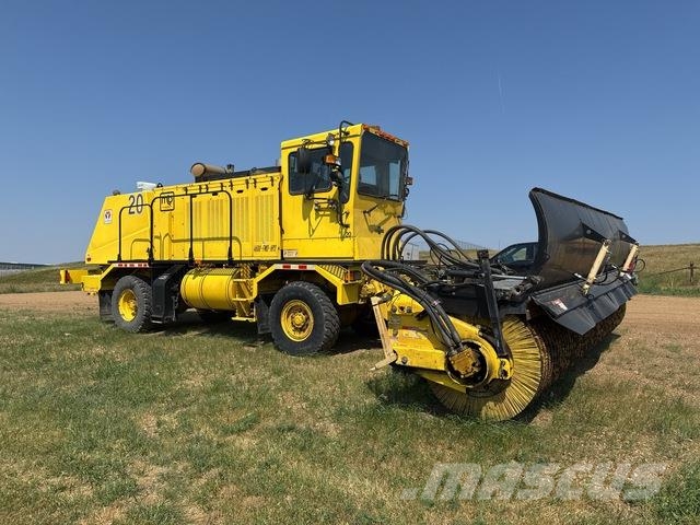 Oshkosh HB-2723 道路清扫车