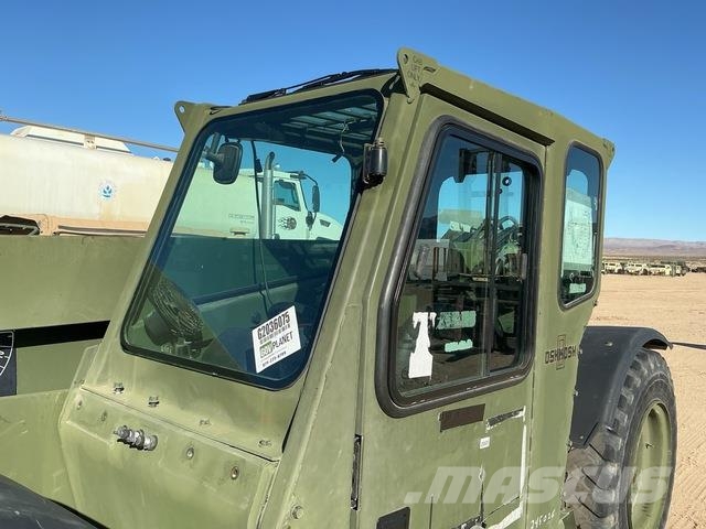 Oshkosh MMV 3 伸縮臂操作車
