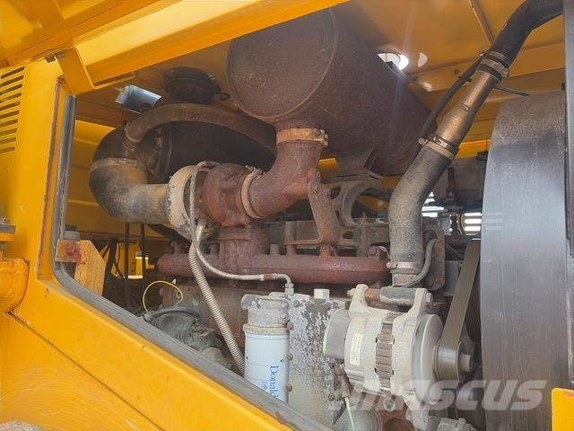 Pacific CC20 Kompaktorji tal