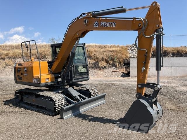 Pesatto E90C Bagri goseničarji