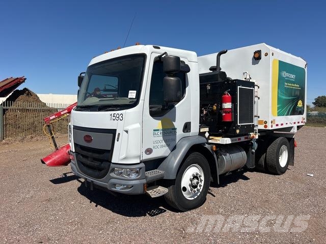 Peterbilt 220 Otros