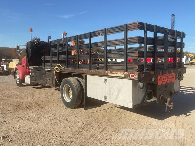 Peterbilt 300 Caminhões de mesa/dropside