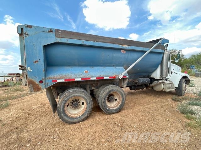Peterbilt 330 Pašizgāzējs
