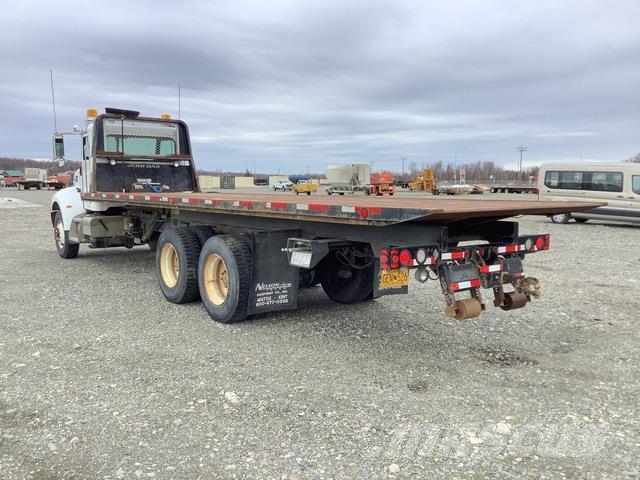 Peterbilt 335 Recovery vehicles